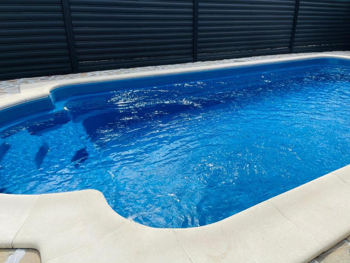 Luxury 3 Bedroom Pool Villa Gulia Exterior foto